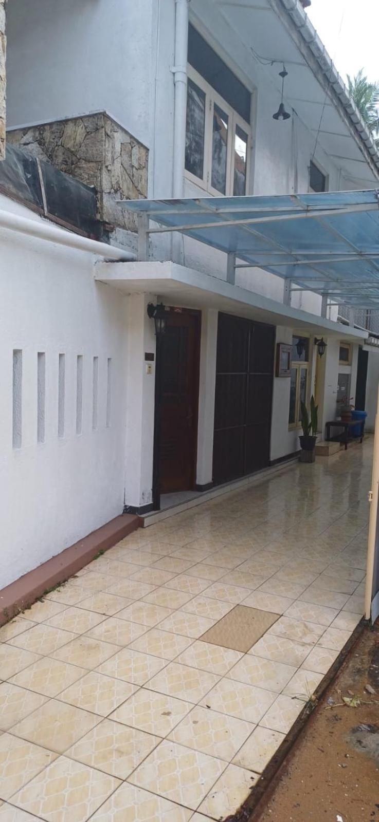 Villa Chenu Dehiwala-Mount Lavinia Екстер'єр фото